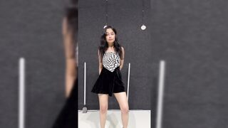 Indian Girl Lavanya Valecha Dance 6