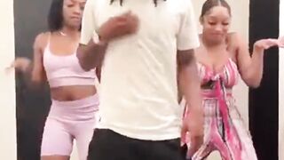 It trending touchit foryou subscribe dance jp pg