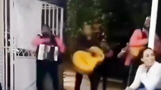 El Mariachi Loco
