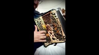 O gran Ricardo Ferreira na concertina e un ás.