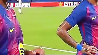 Reaksi Raphinha  Yamal Kepada Kounde