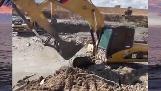 Ternyata ini alasan orang ingin menjadi operator alat berat