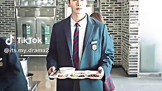 Head over heels this scene ufffff