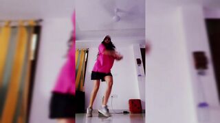 Indian Girl Alina Khan Dance 2