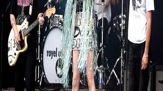 Bbc Radio 2s Sophie Ellisbextor Makes Surprise C