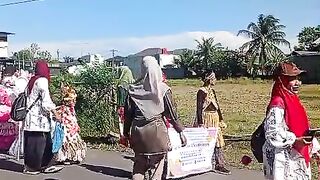 Kalau panas tetapi semangat karnaval