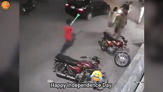 Most Funny Moments Of Pakistani People On 14th August   funniest pakistani moments