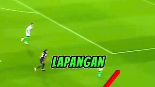 Lamine yamal ketika bosan di lapangan