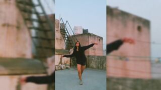 Indian Girl Alina Khan Dance 3