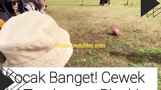 Penalti Meleset, Bola Kena Muka Penonton!  Gak Nyangka Jadi Gini!