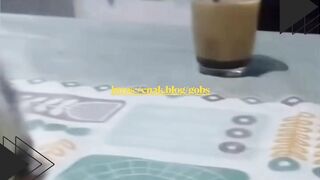 Makan Blepotan, Langsung Dilap!  Si Kucing Lucu Banget!