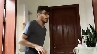 اذا امك شافتك بالمطبخ الفجر!