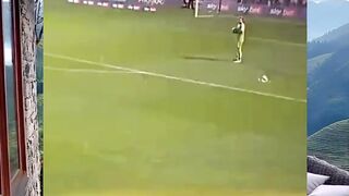 Sepak bola selalu punya kejutan!