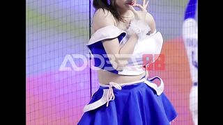 Gerakan Cewe Cheerleader Bikin Geleng-Geleng