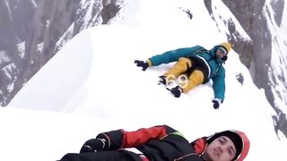 Everest Now Becomes A Graveyard