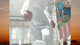 laki-laki action
