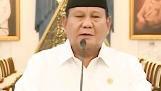 Presiden Prabowo Subianto mendadak gelar rapat di Istana Negara, Jakarta (318).