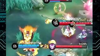 Gold Lane Anomali walau harus kalah di game pertama, tapi gameplaynya benar-benar konsisten