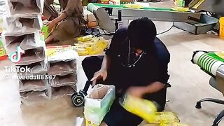 10 کروڑ ادمیوں نے یہ ویڈیو دیکھی ہے 10 کروڑ ادمیوں نے یہ ویڈیو دیکھی ہے