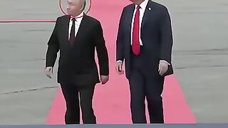 Putins Savage JET Reply  Trump Flexes B2 Bomber