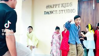 Dance 557