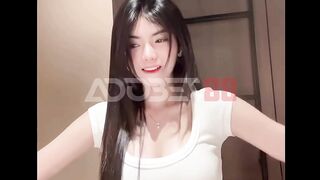 Jogetan cewe ini auranya galak banget