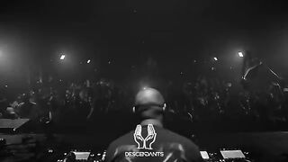 Caiiro live at Descendants Records 2