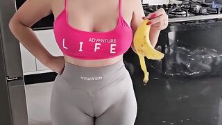 Cameltoes leggings 8