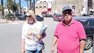 موظفون يخرجون امام محكمة المحمدية ويفجرون حقائق خطيرة بخصوص قاضي تحقيق