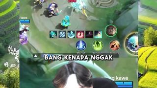 Capek-capek nungguin live, eh pas nongol malah sakit guys!
