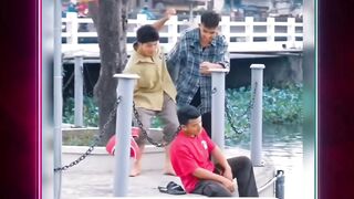 Niat hati mau menghibur, malah nyebur