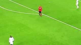Xabi Alonso - first touch