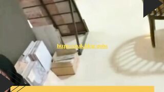 Ketahuan Diam-diam Minum Pas Puasa
