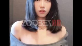 Cewe ini udah kaya racun  obat