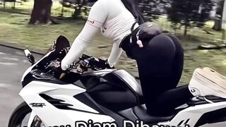 CEWEK BOSPLAY 221