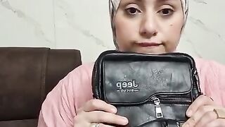 و عاوزة شنط تعالى هنا