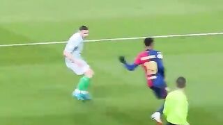 Barcelona New Lionel Messi - Lamine Yamal skills