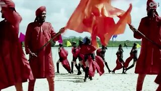 Mere Pyar Ka Ras Zara Chakhna Oye Makhna  Madhuri Dixit Amitabh Bachchan GovindaAlka Udit Amit