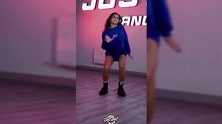 Indian Girl Anita Inda Dance 2