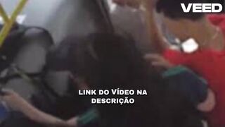 COMPLETO VIDEO] MENINA COM 5 MENINOS NO ONIBUS