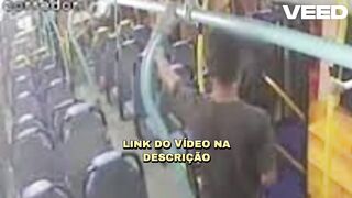 COMPLETO VIDEO DA MENINA QUE VIRALIZOU COM 5 MENINOS