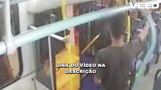VIDEO DA MENINA QUE VIRALIZOU COM 5 MENINOS FILTRADO