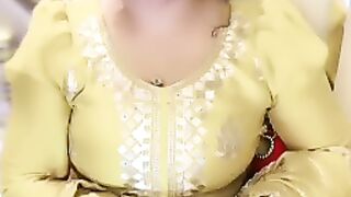 Indian Beautiful item hot girls Queen Sharma Tango live show