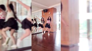 Indian Girl Eshna Chopra Dance 16