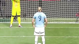 Haaland v Onana