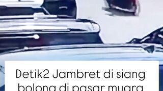 Aksi kejahatan bisa terjadi kapan aja, bahkan di tempat ramai, Selalu waspada! viral fyp jambret maling jakarta