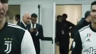 Cristiano and Mandžukić meet again friendship
