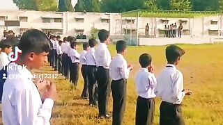 KIDS ARE RECITING DUA IN SCHOOL