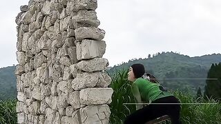 The complicated process of making Chinese pottery