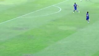 Sendiri pun dapat cetak gol